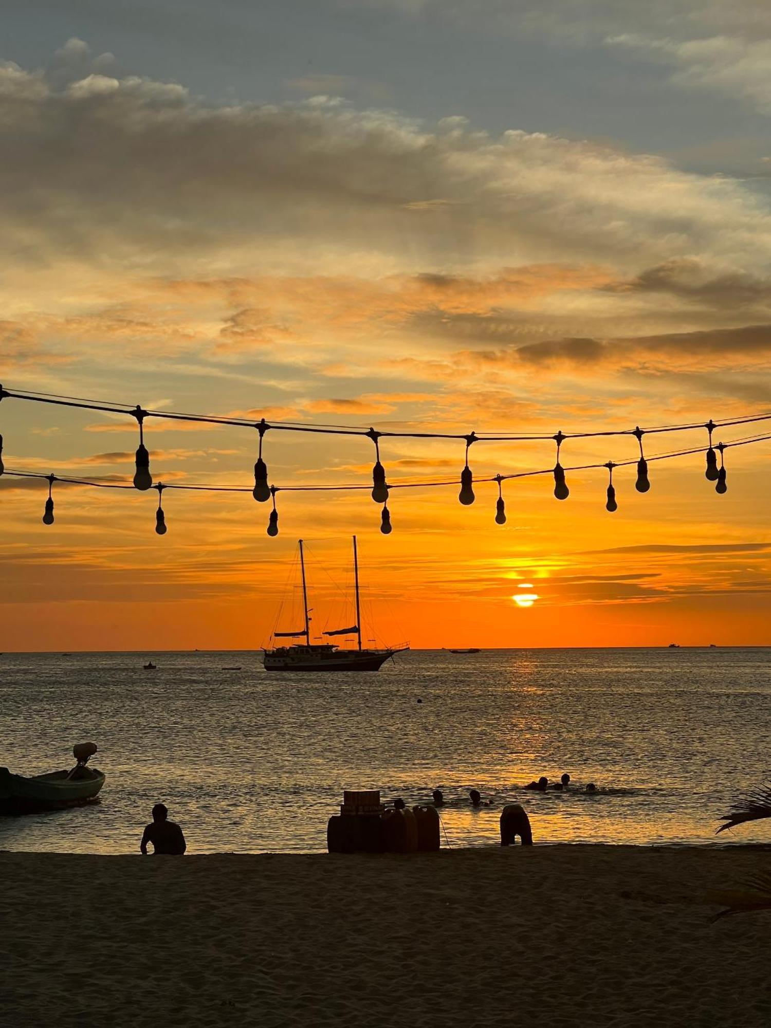 Wave Sound Beach House Phu Quoc Exteriör bild